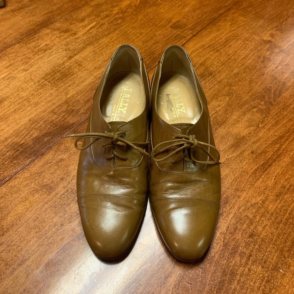 Balmy dress shoes